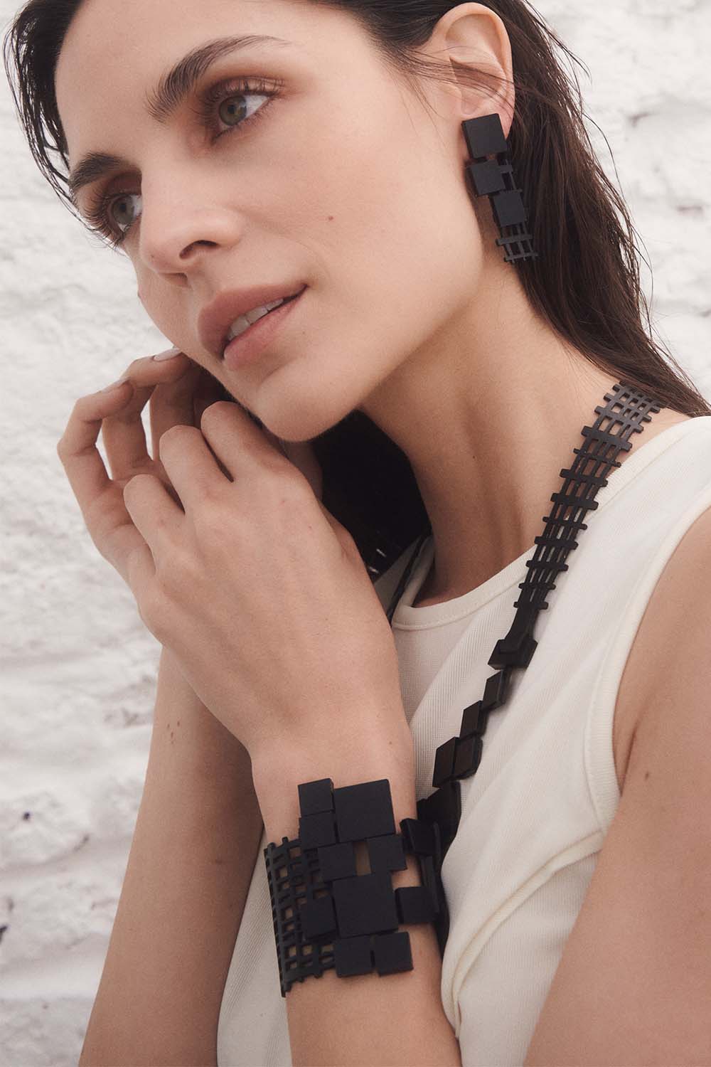 Brazalete Bauhaus Cuadrados - Negro