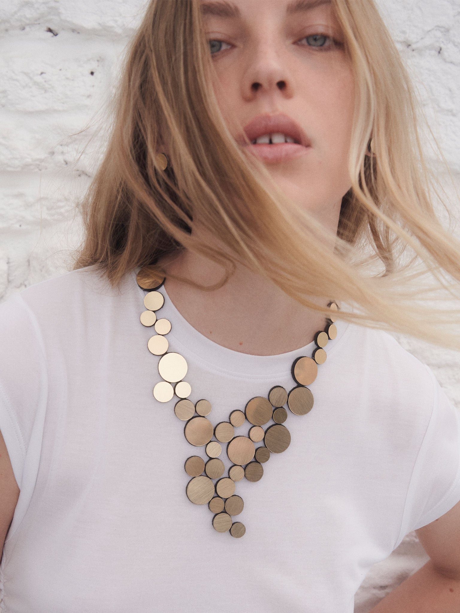 Collar Abstraction V - Oro