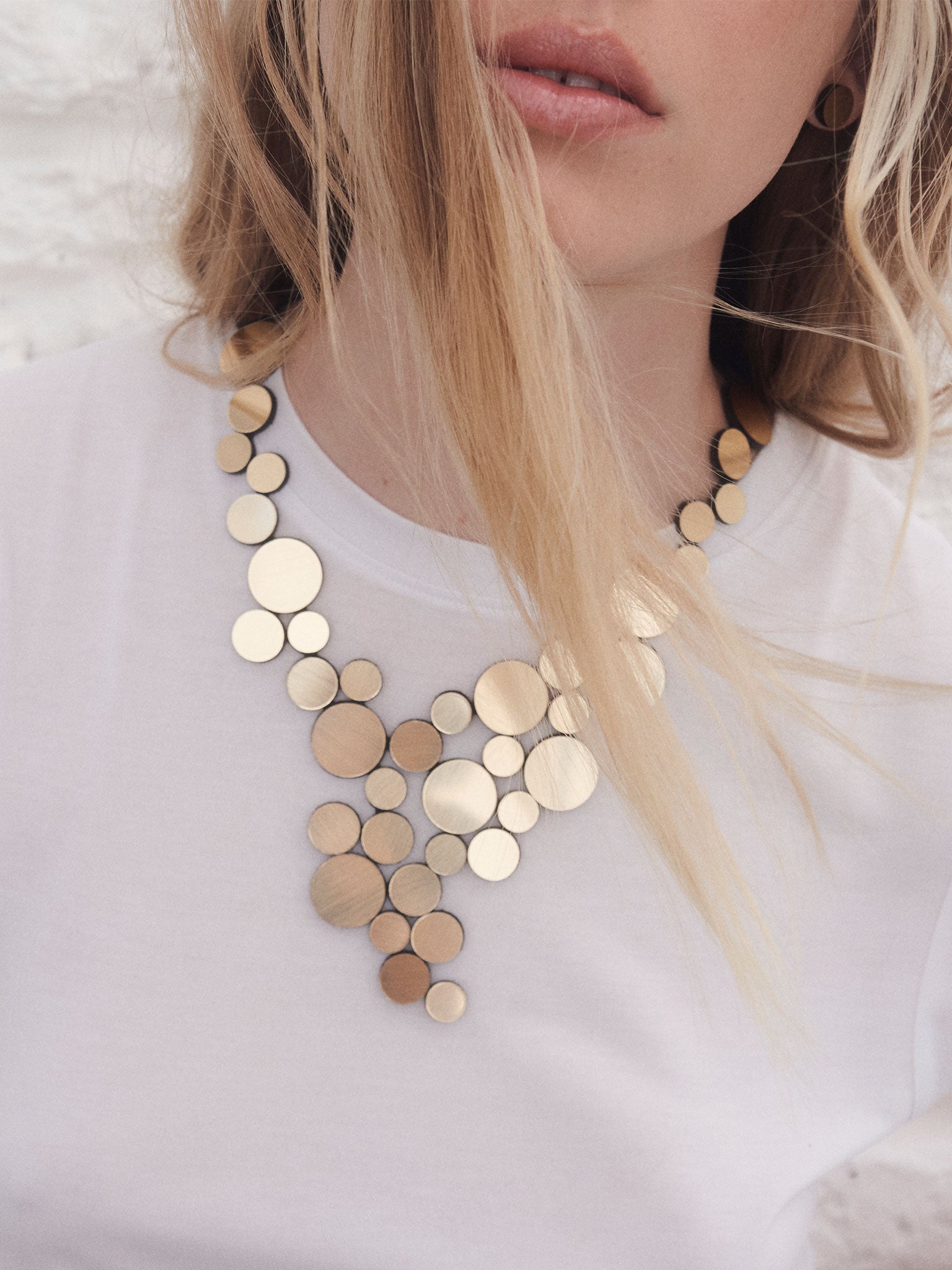Collar Abstraction V - Oro