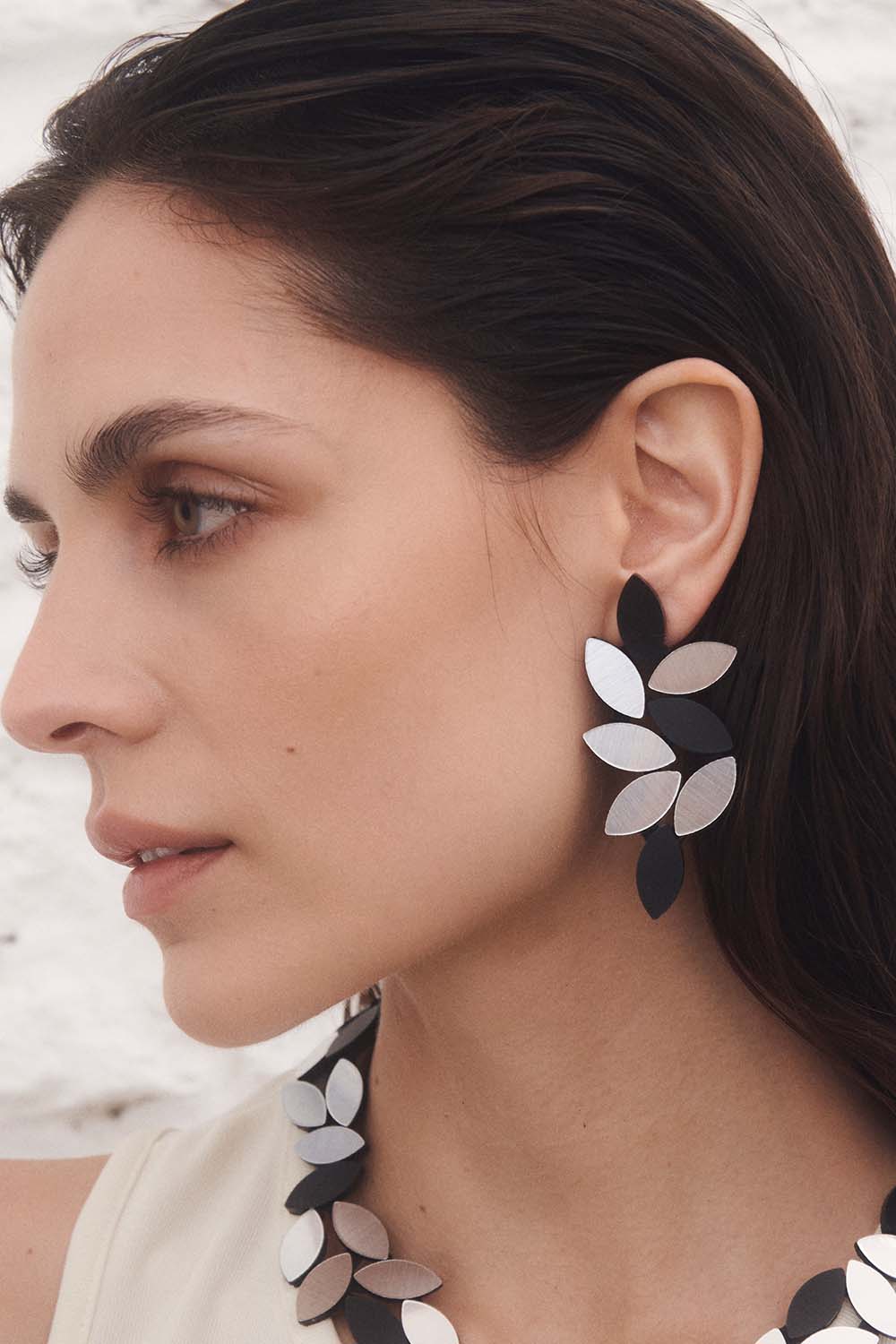 Pendientes Kate Leaves Largos - Plata/Negro