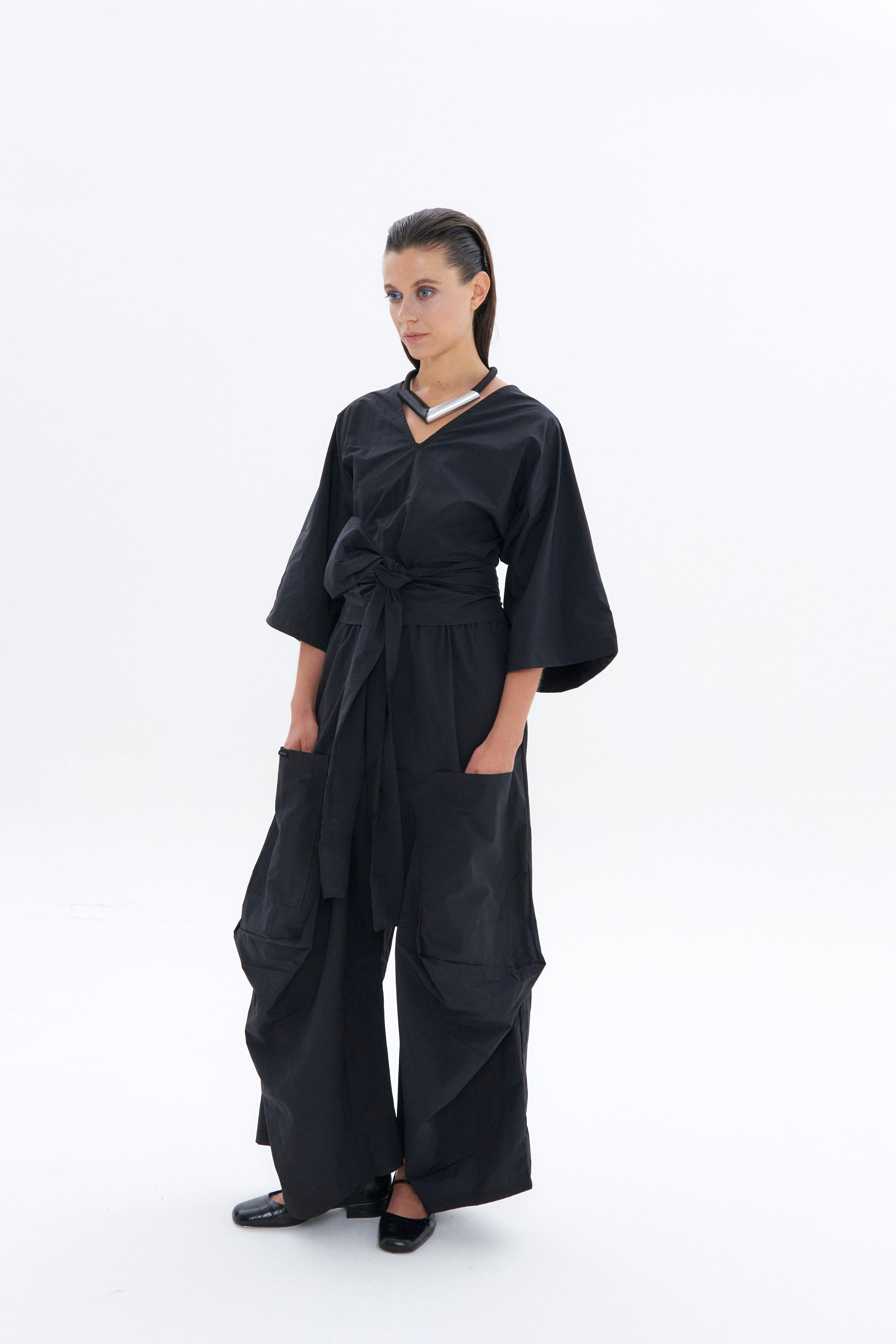 Iskin Sisters Blouse - Black