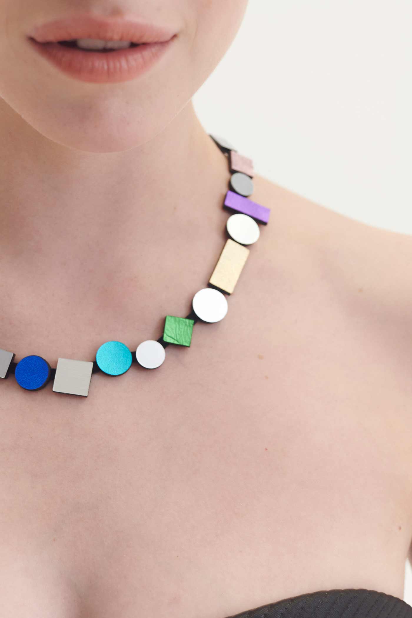 Collar Bauhaus Redondo - Arcoíris