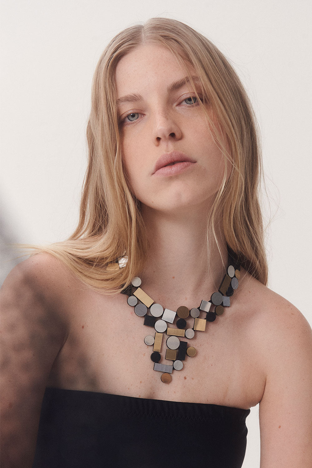 Collar Bauhaus V - Plata/Oro/Negro