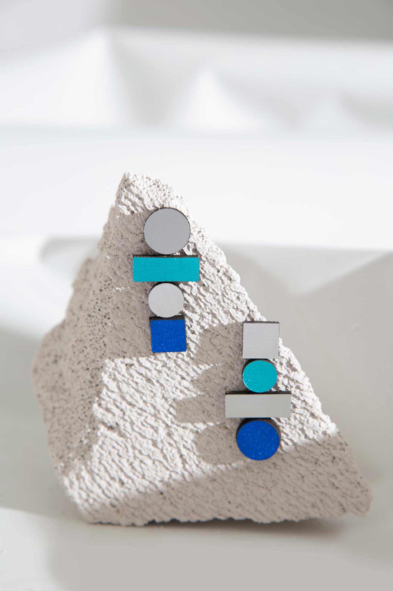 Pendientes Bauhaus Largos - Plata/Colores Fríos