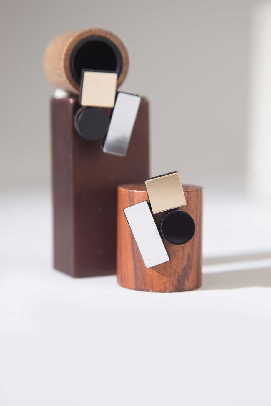 Pendientes Bauhaus Pequeños - Plata/Oro/Negro