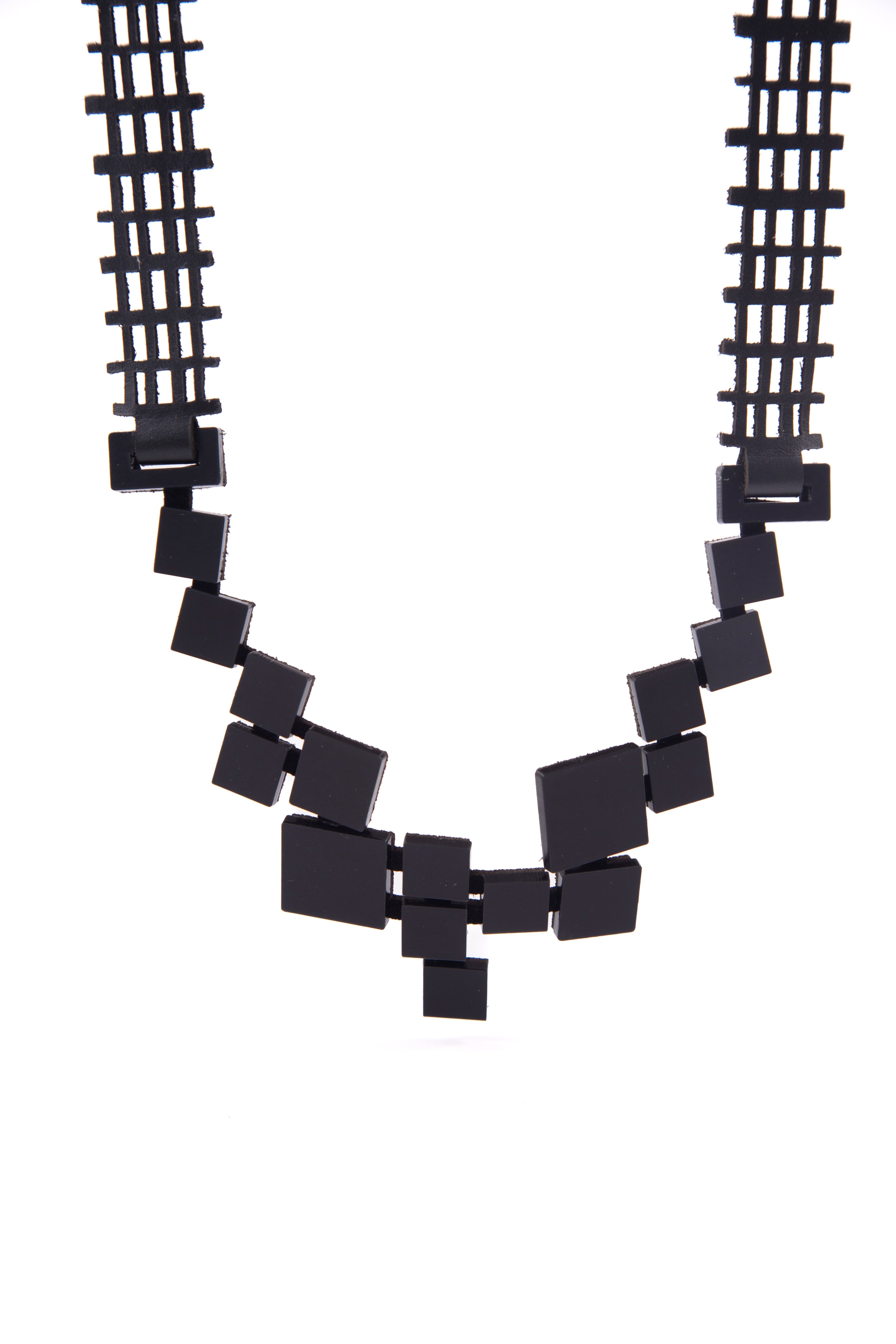 Collar Bauhaus Cuadrados - Negro