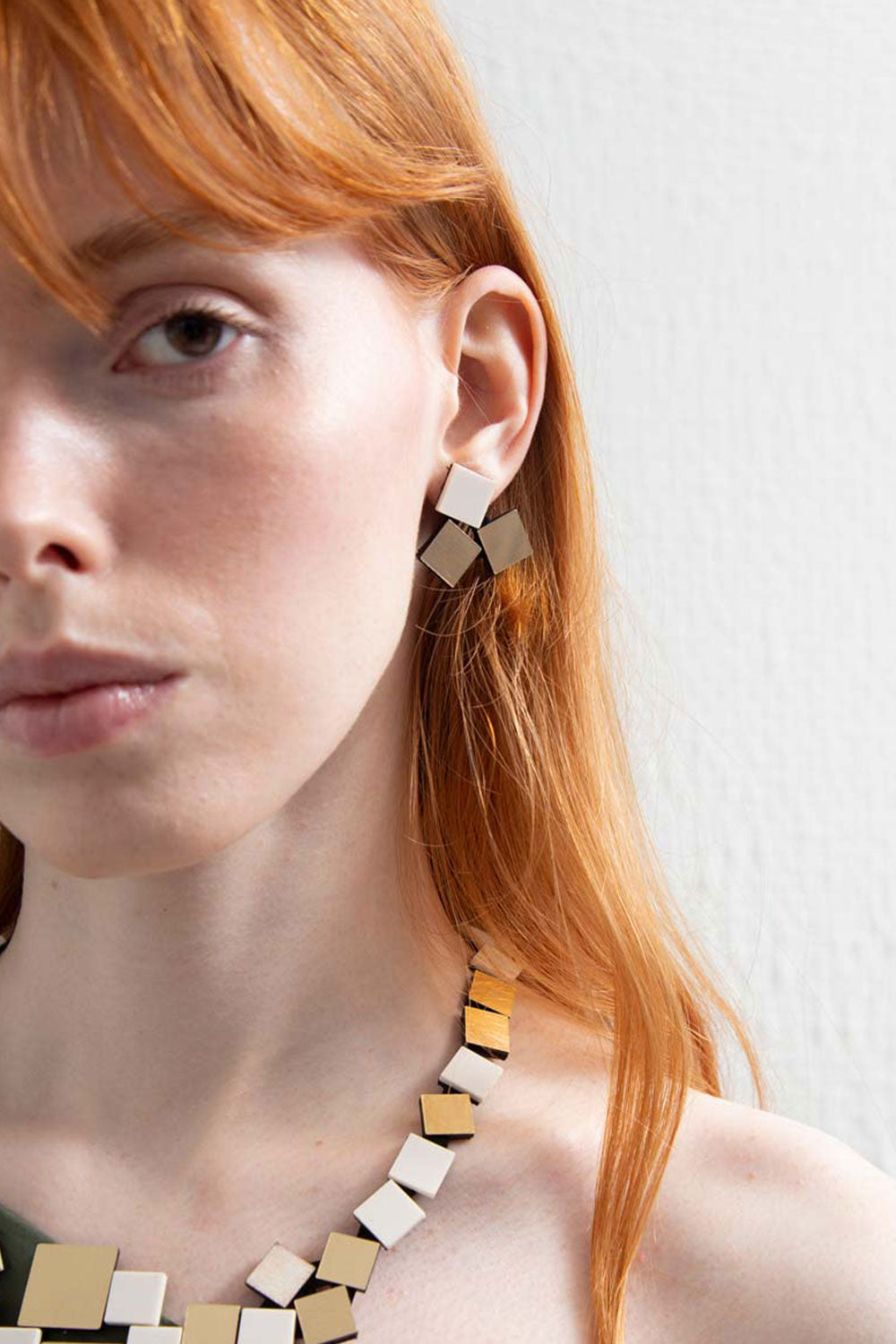 Pendientes Bauhaus 3 Cuadrados - Crudo/Oro