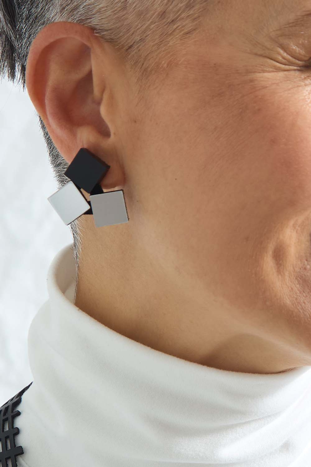 Pendientes Bauhaus 3 Cuadrados - Plata/Negro