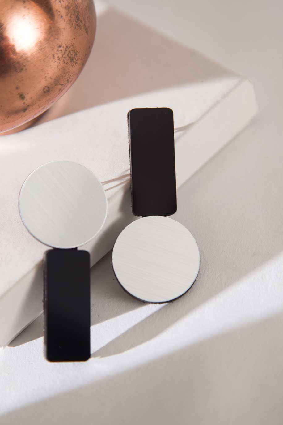 Pendientes Bauhaus A - Plata/Negro 