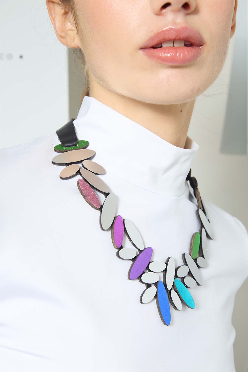 Collar Colors Pétalos - Plata/Arcoíris