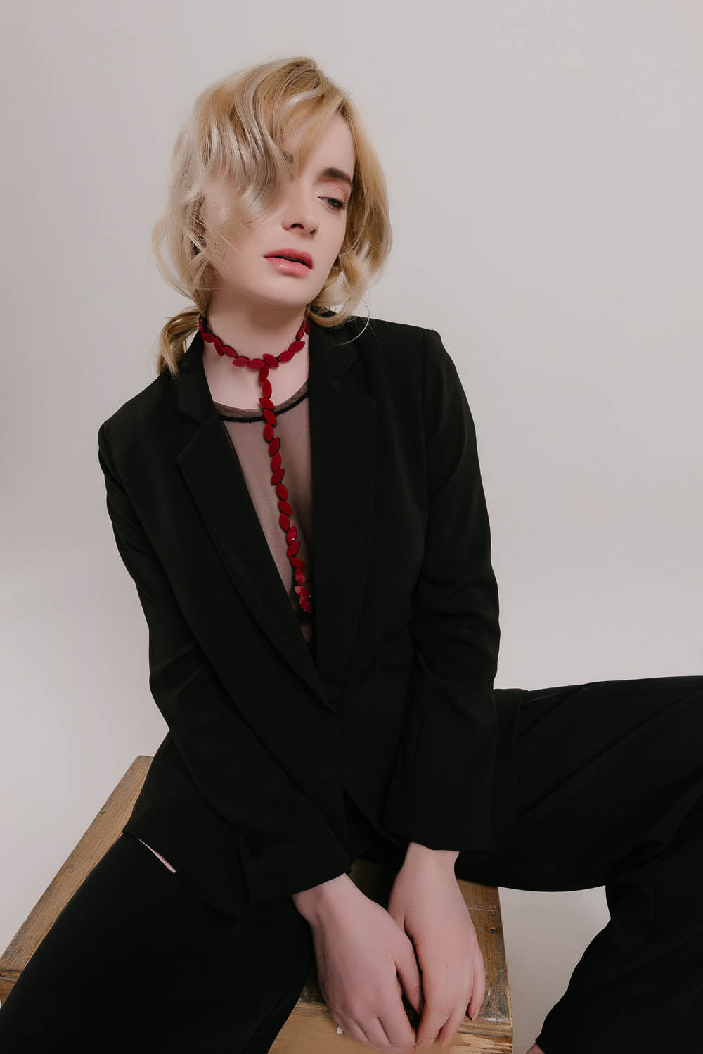Collar Kate Leaves Y - Rojo