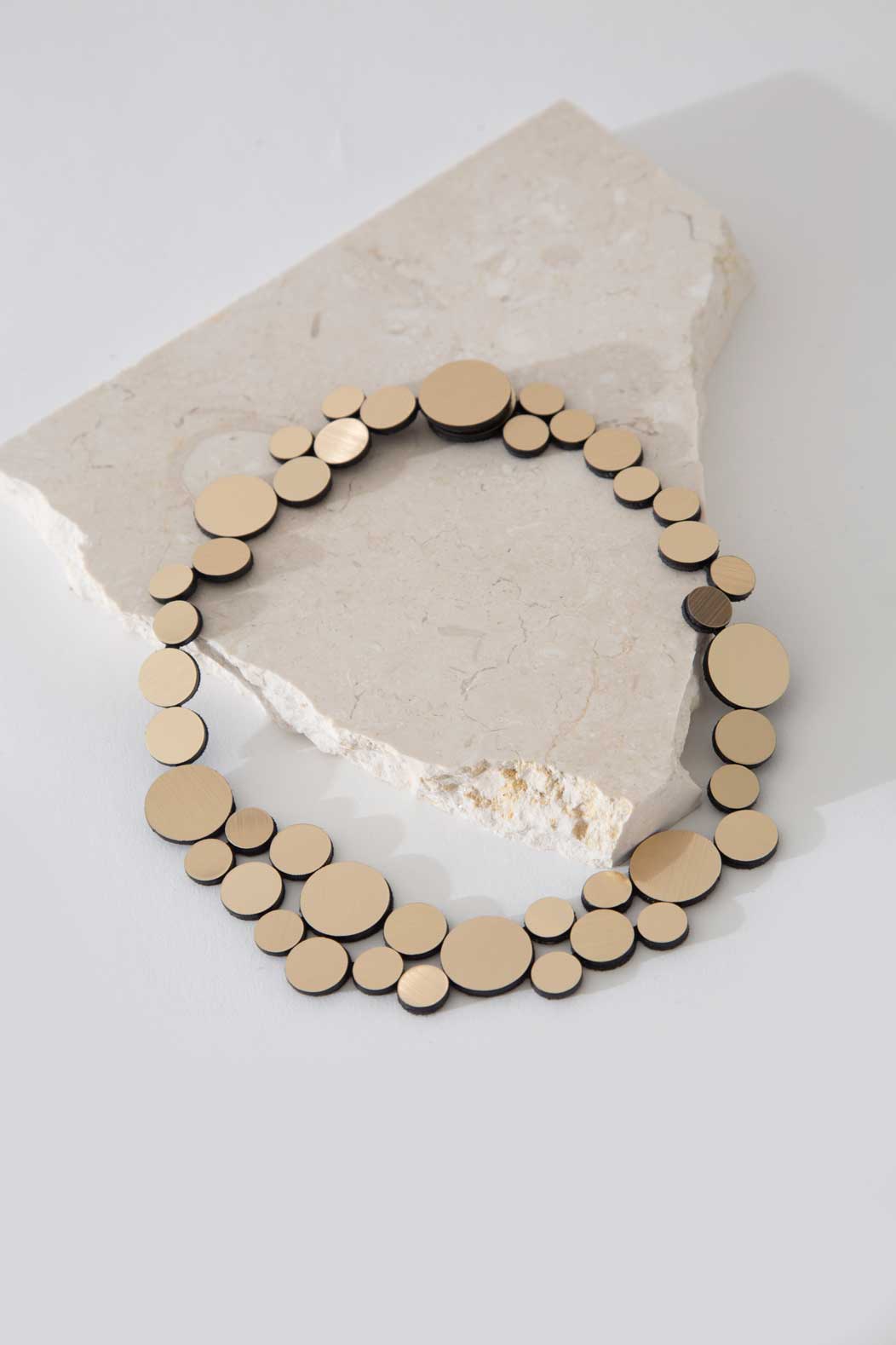 Abstraction Necklace Pequeño - Oro