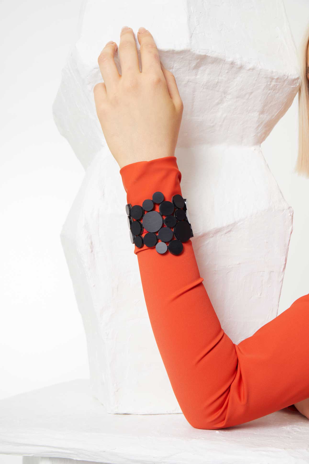 Brazalete Abstraction Asimétrico - Negro