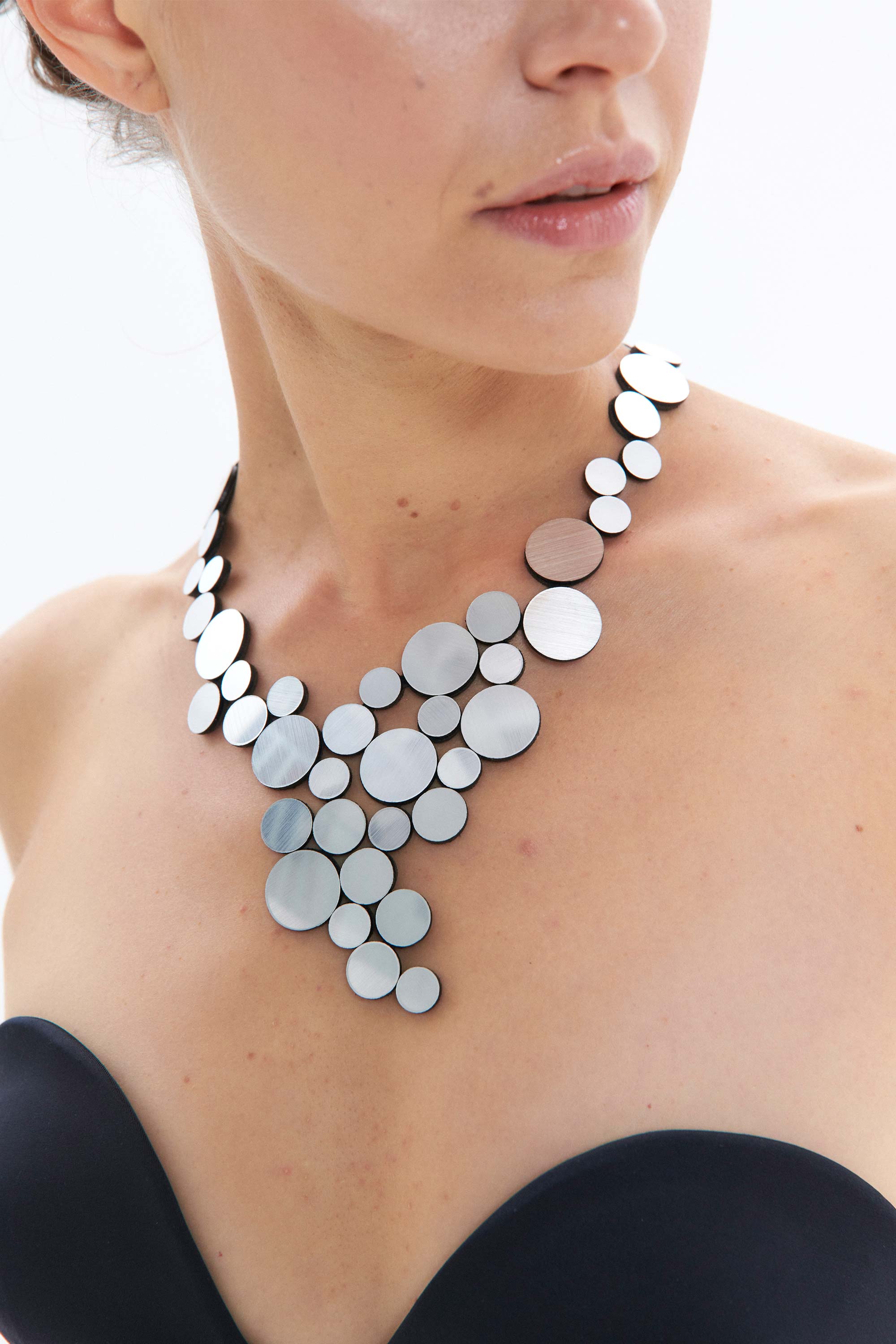 Collar Abstraction V - Plata