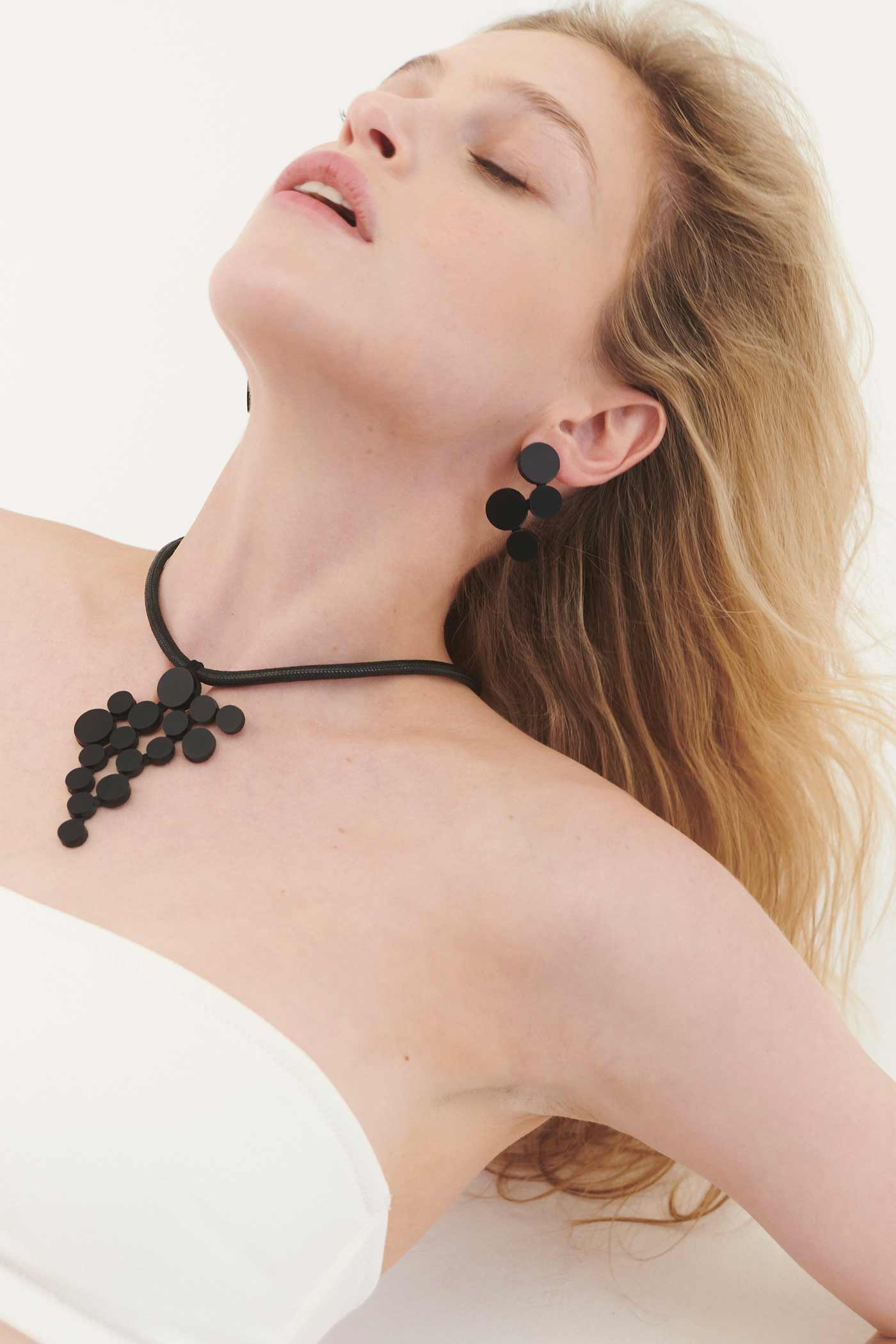 Collar Colgante Abstraction - Negro