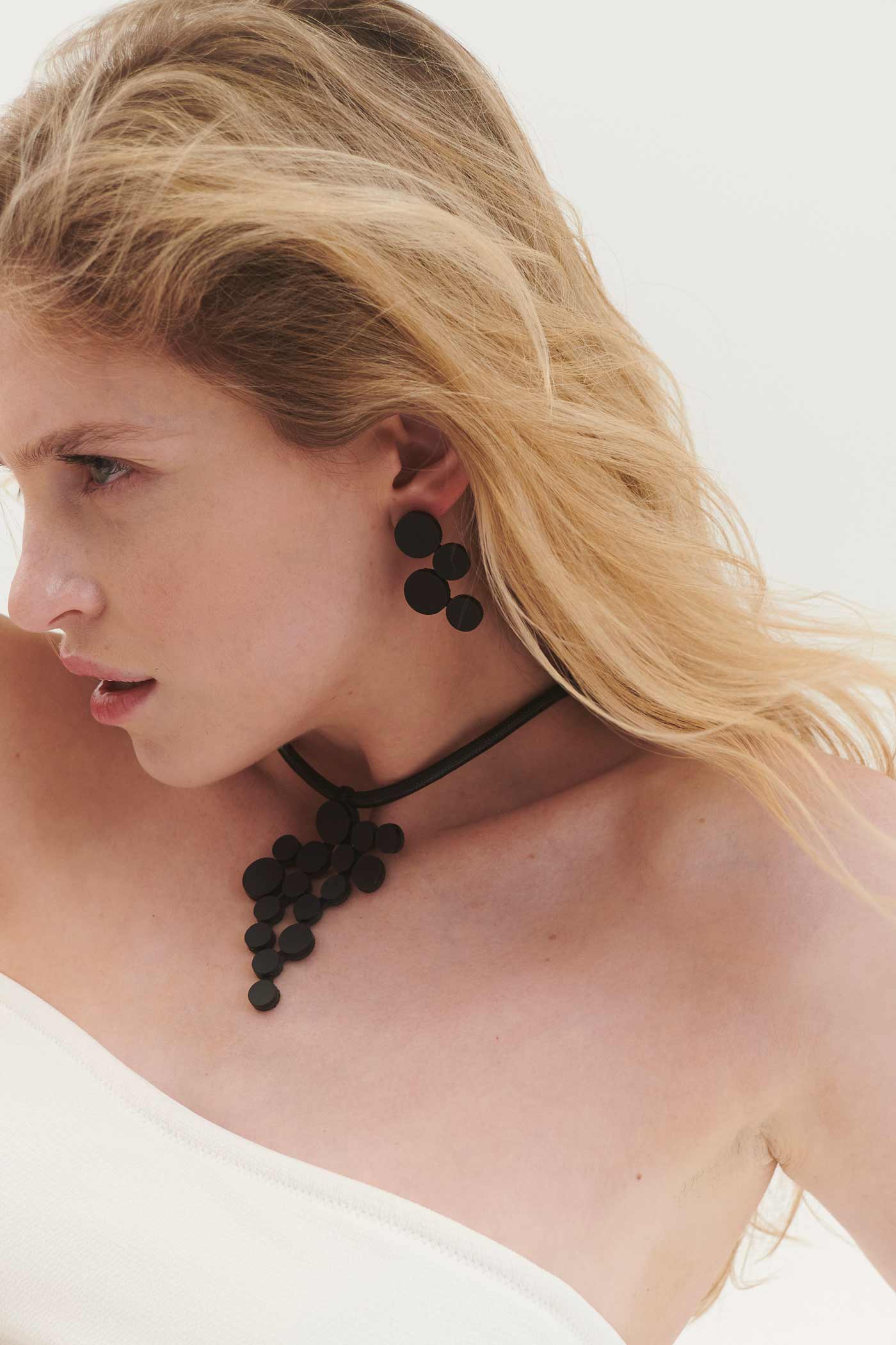 Collar Colgante Abstraction - Negro