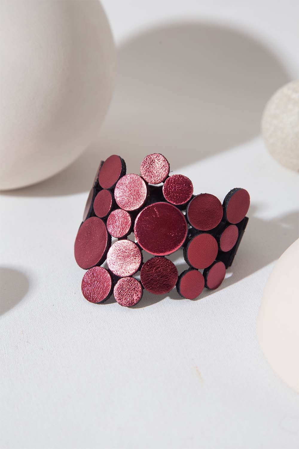 Brazalete Abstraction Asimétrico - Burdeos