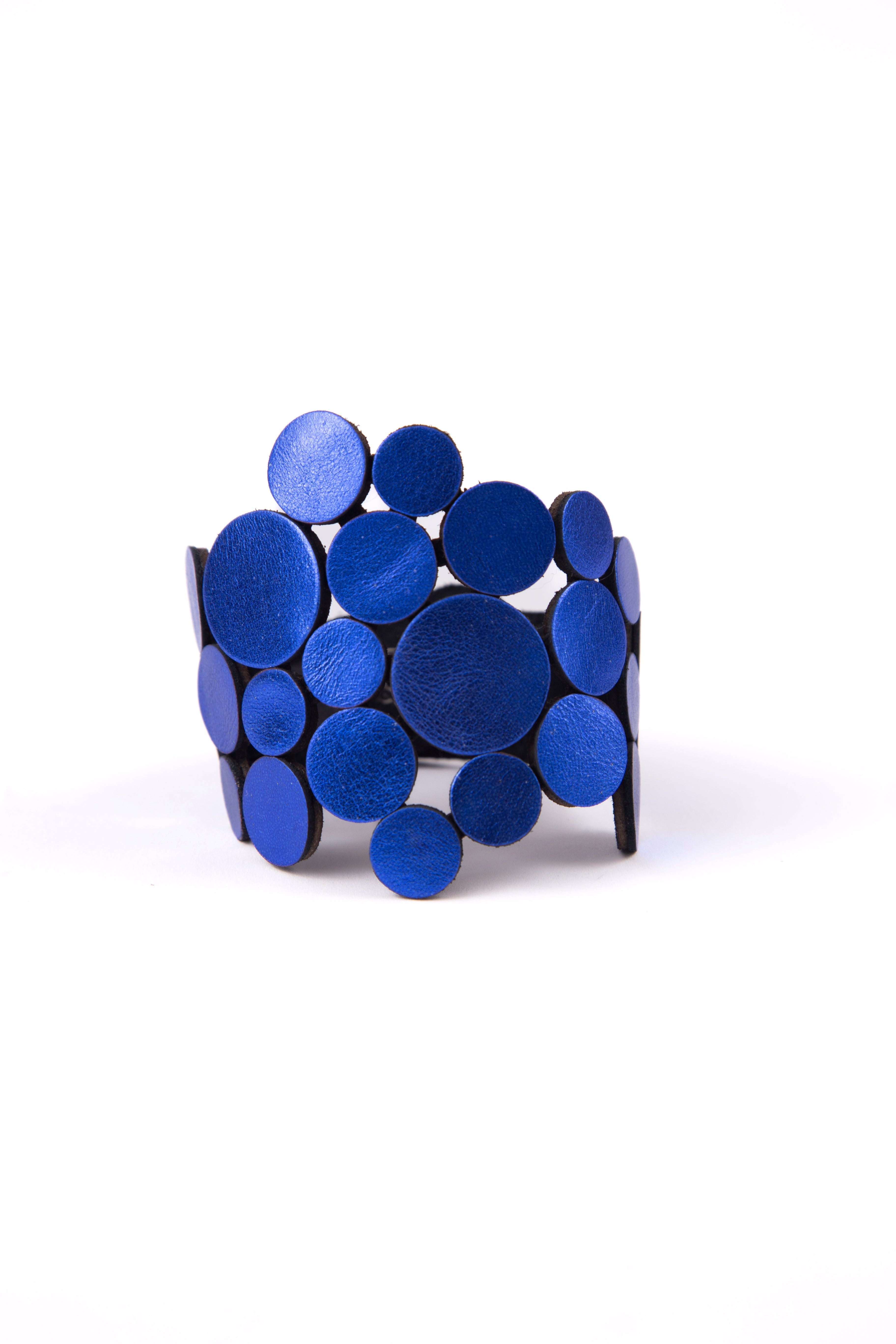 Brazalete Abstraction Asimétrico - Azul Metálico