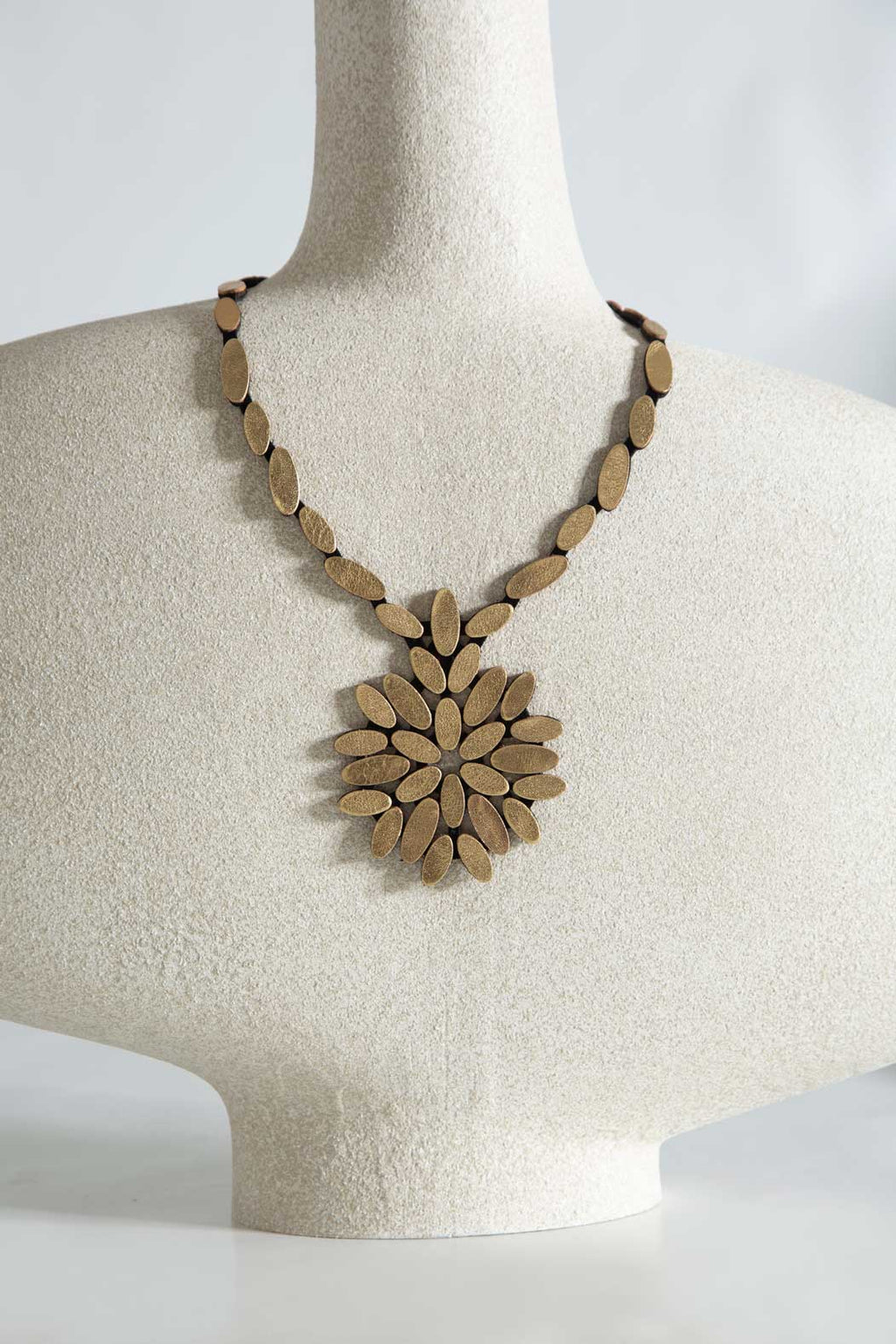Collar Emma Medallón - Oro
