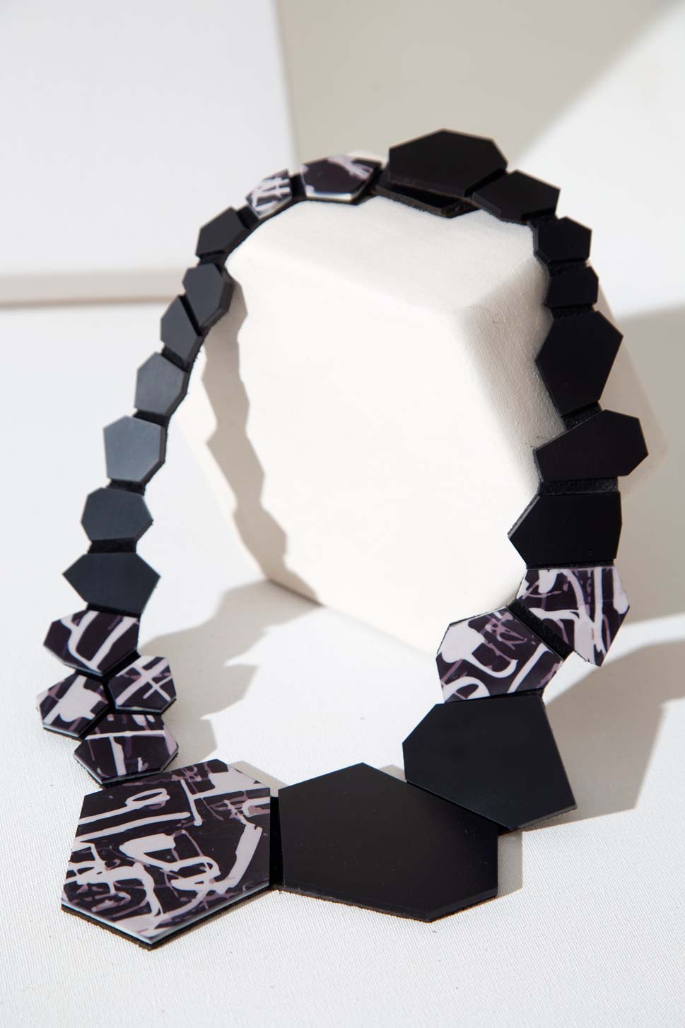 Collar Frame Sketch Corto