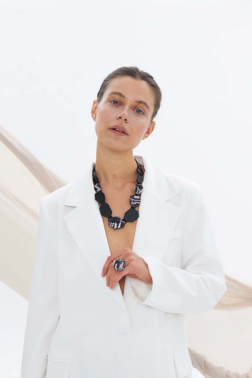 Collar Frame Largo