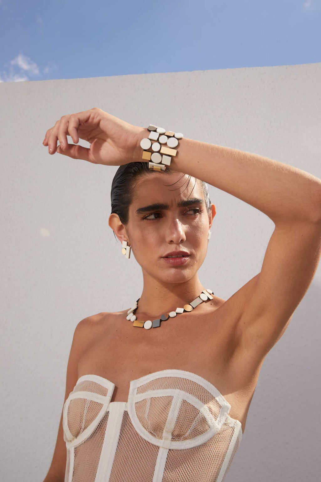 Brazalete Bauhaus Acrílico - Marfil/Oro