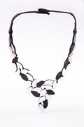 Collar Kate Leaves V - Plata/Negro