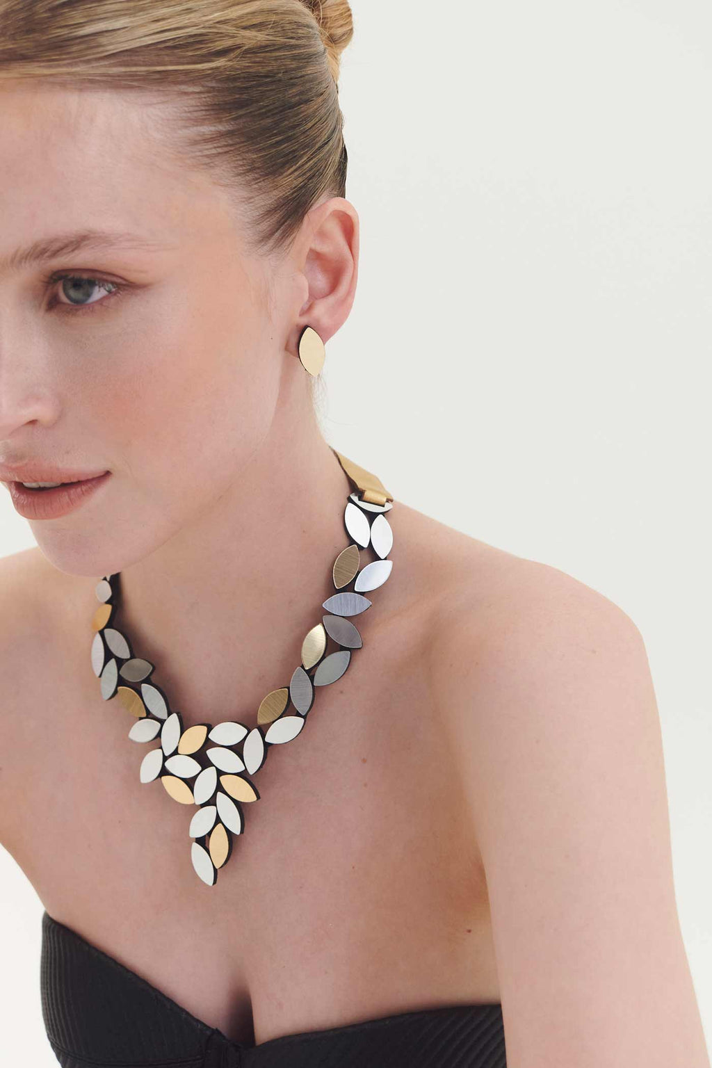 Collar Kate Leaves V - Plata/Oro