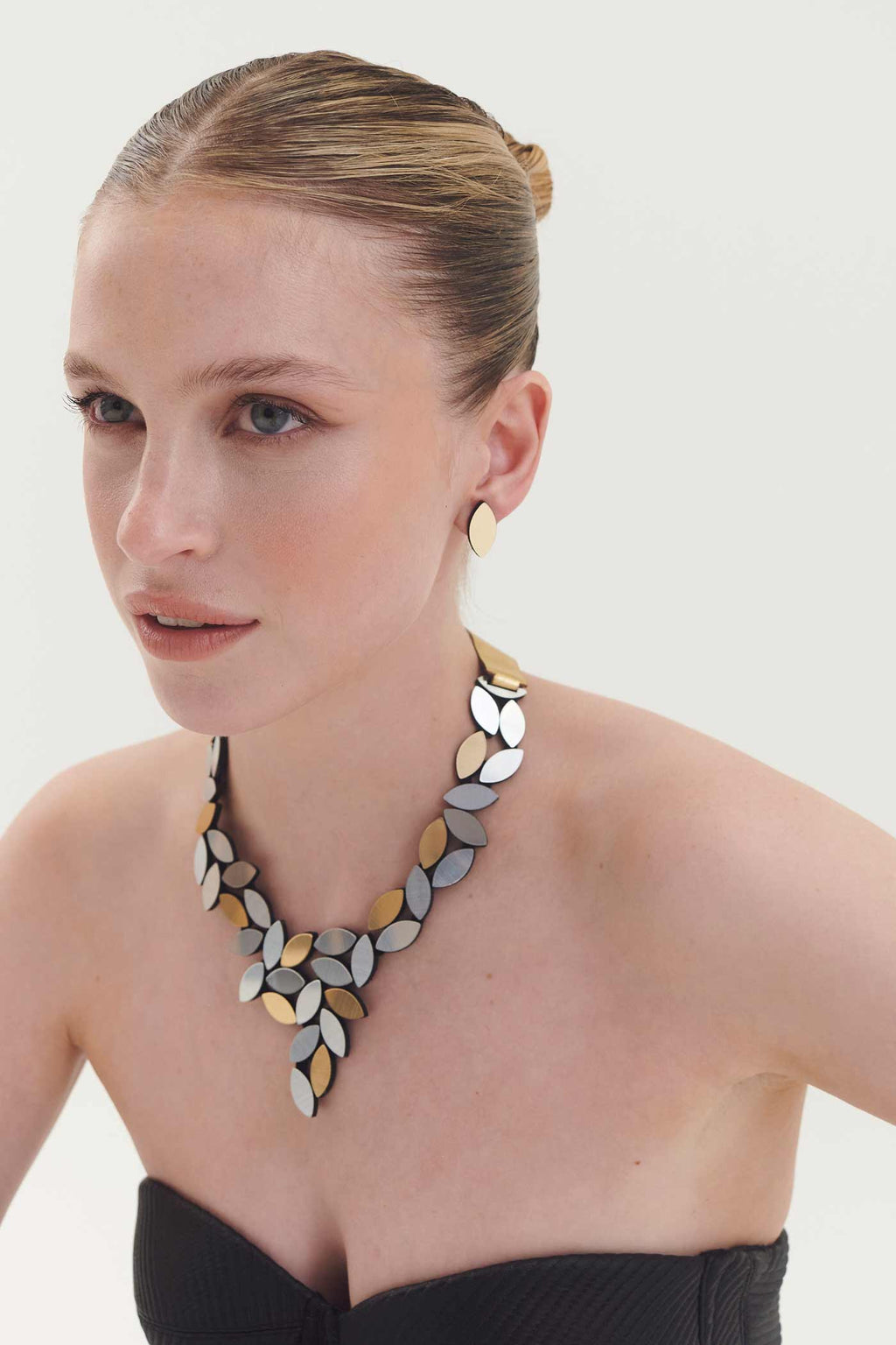 Collar Kate Leaves V - Plata/Oro