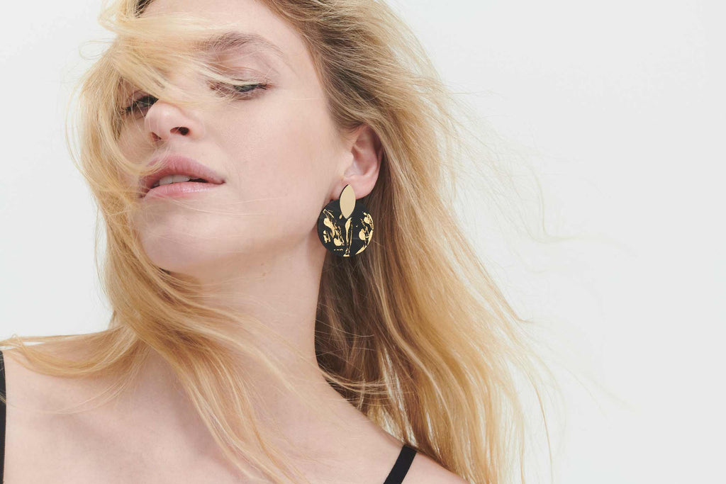 Pendientes Kate Leaves Drop - Negro/Oro