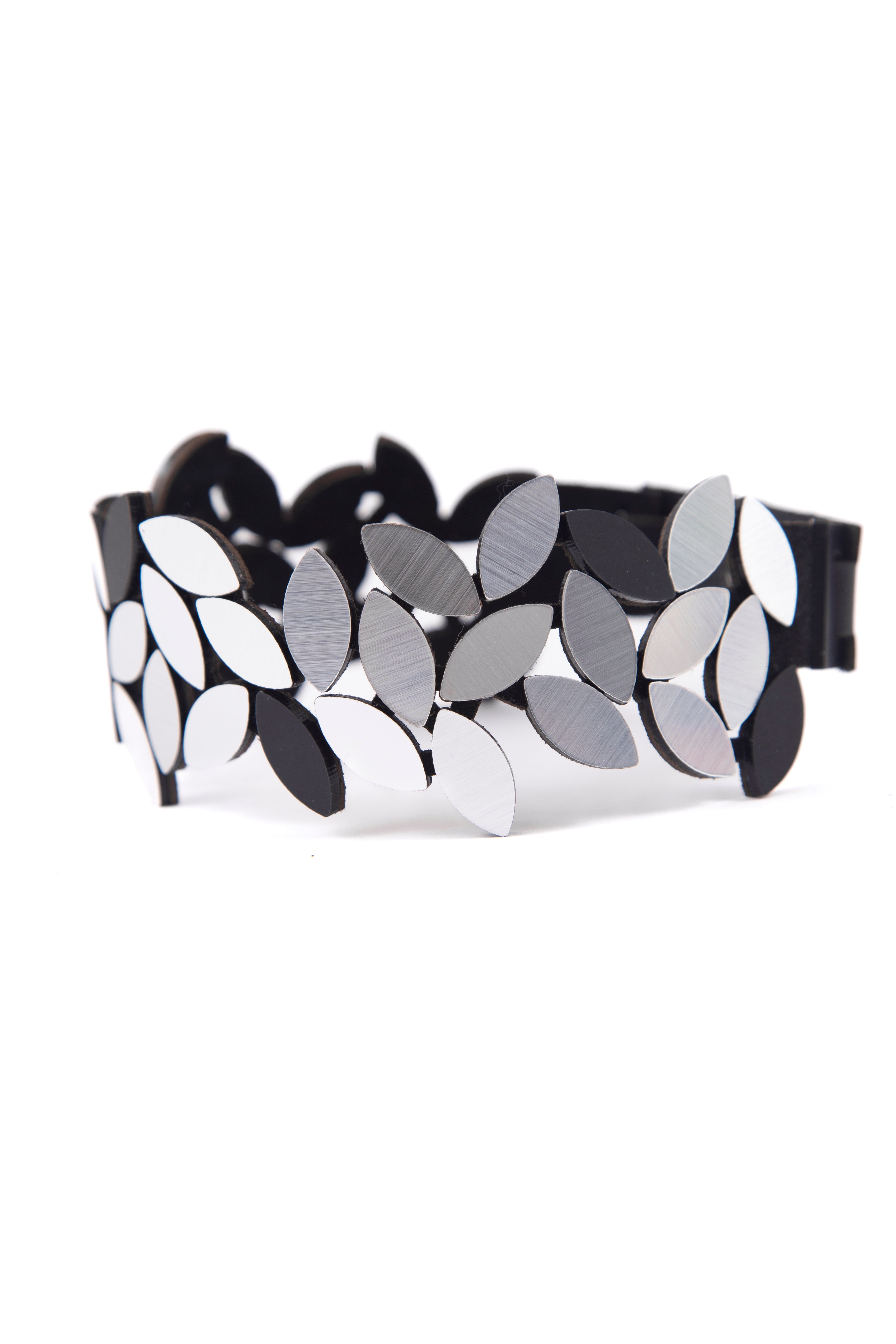 Collar Choker Kate Leaves - Plata/Negro