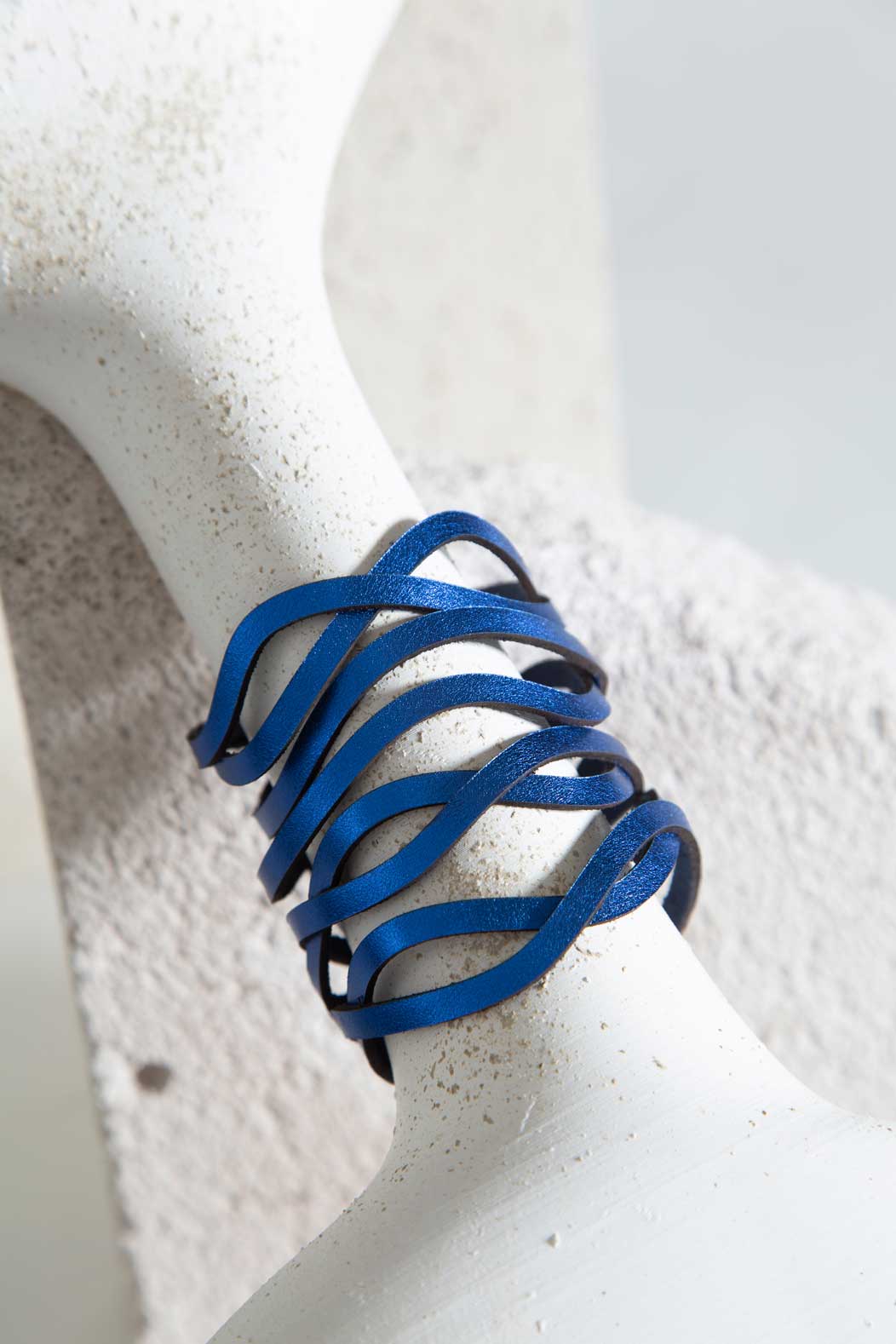 Brazalete Curves Duo - Azul Metálico