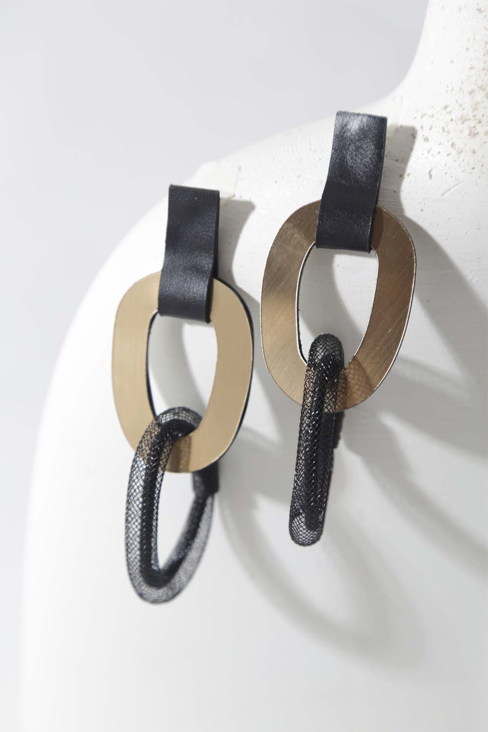 Pendientes Miss Link Largos - Negro/Oro