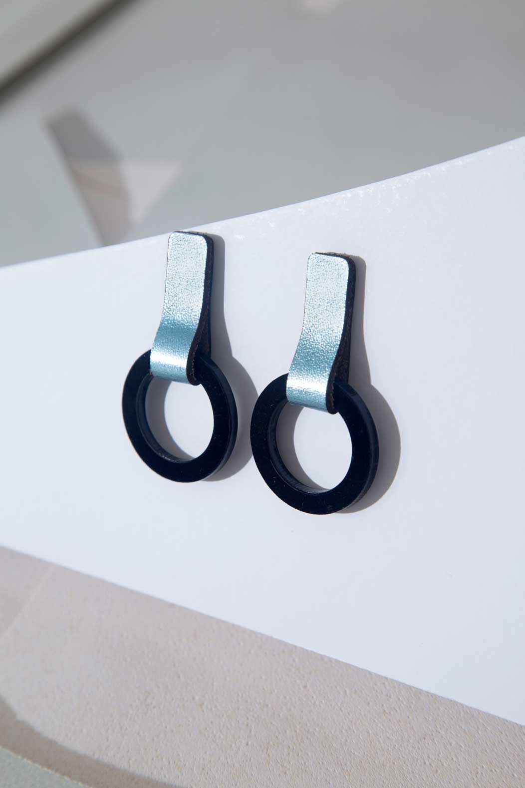 Pendientes Mies Círculo - Negro 