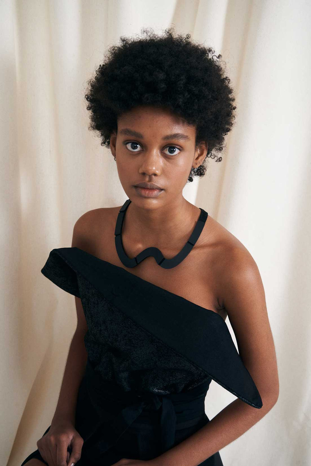 Collar Mies Corto - Negro 