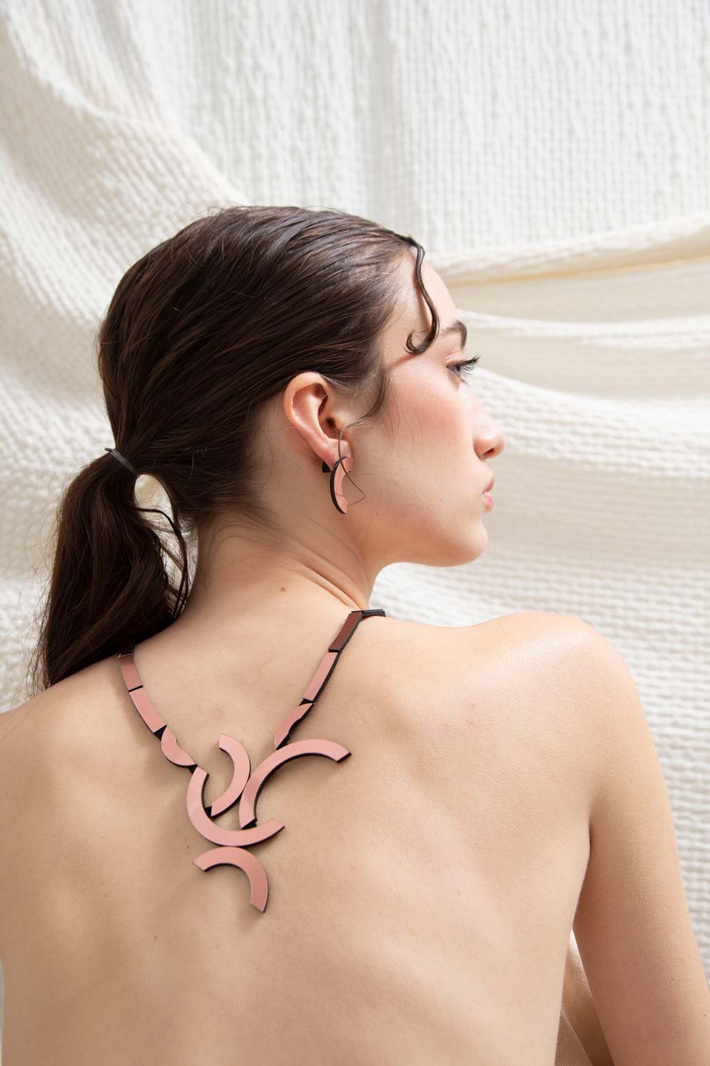 Collar Mies Orbit Mediano - Cobre