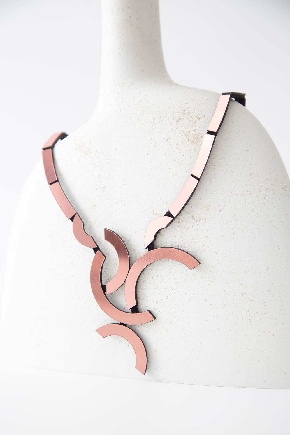 Collar Mies Orbit Mediano - Cobre