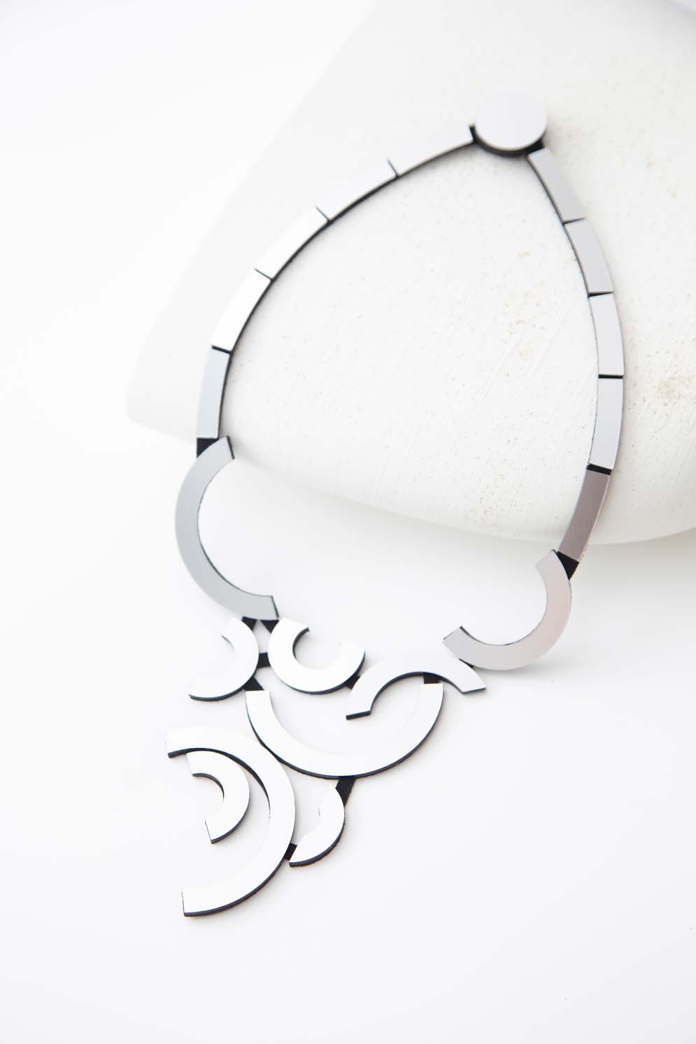 Collar Mies Orbit Largo - Plata