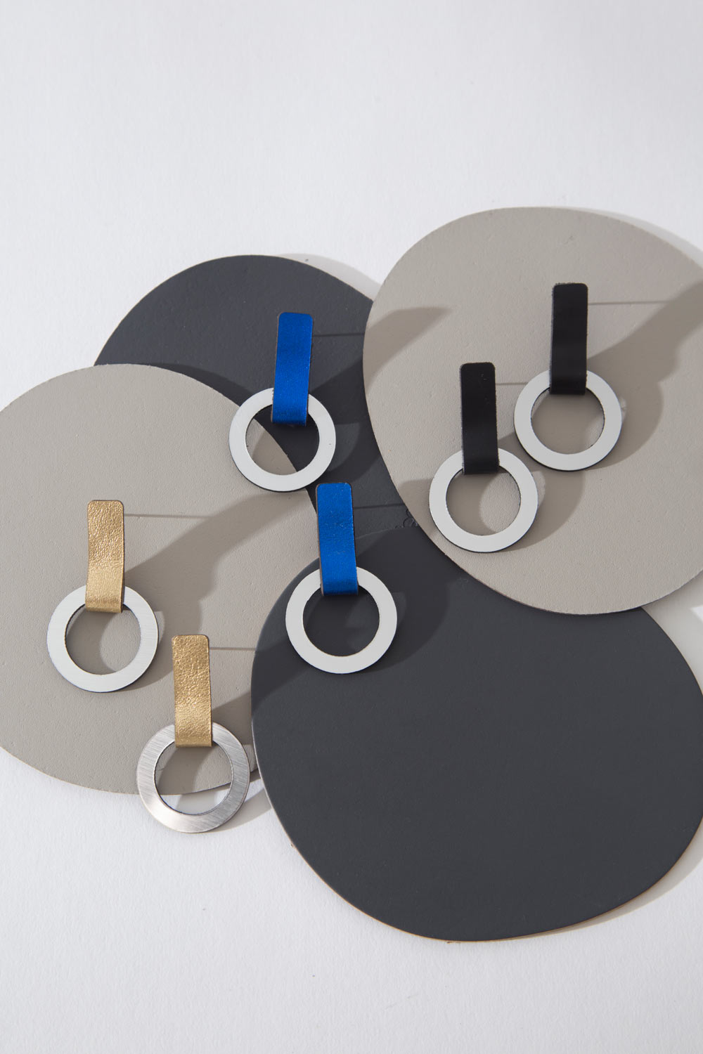 Pendientes Mies Círculo Pequeño