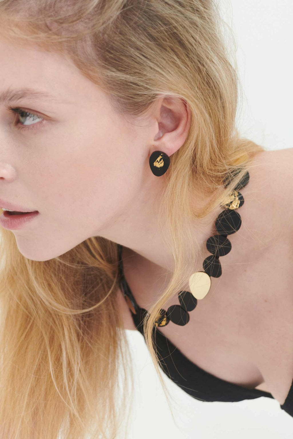 Collar Organic Reflections - Negro/Oro