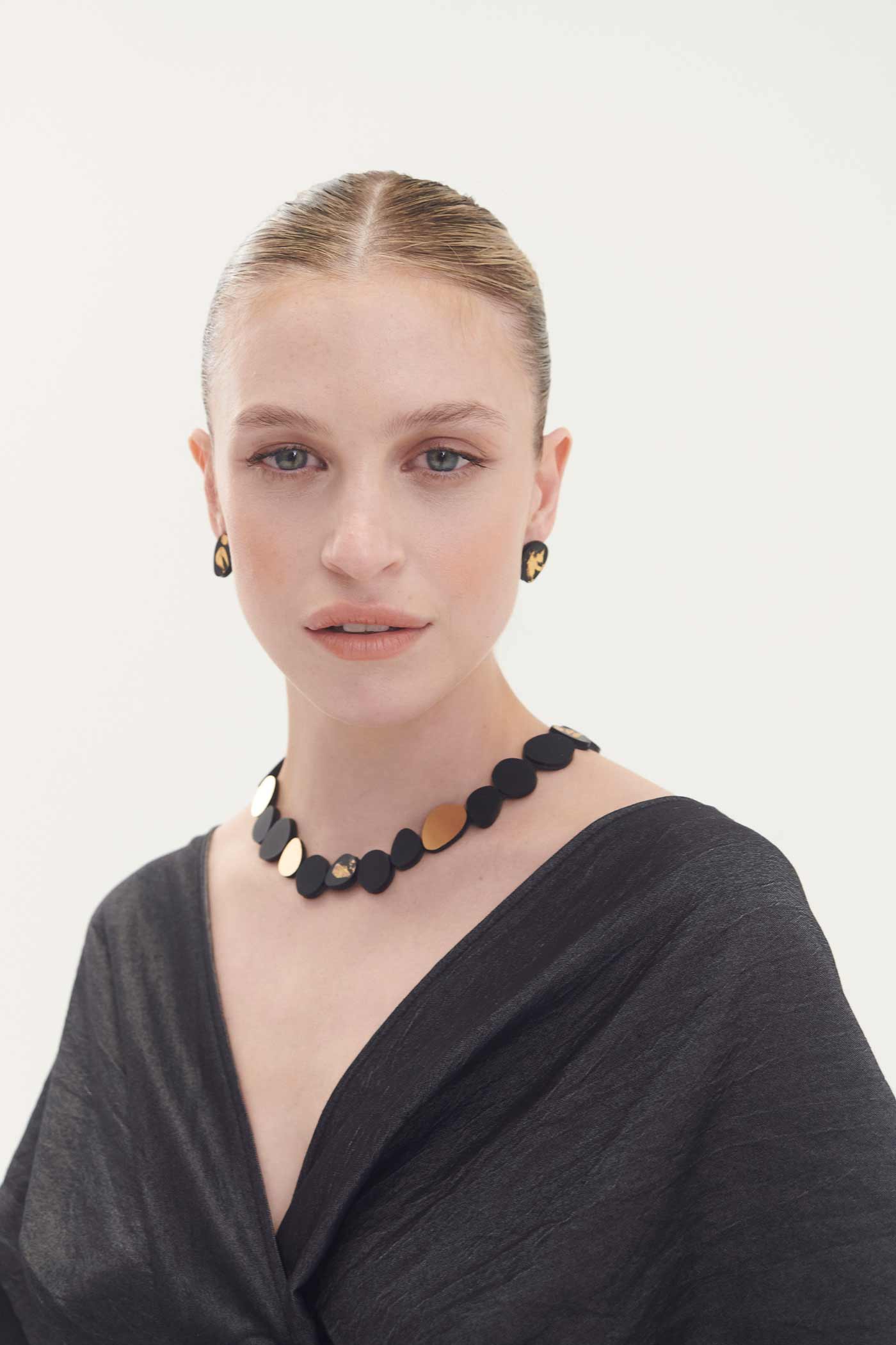 Collar Organic Reflections - Negro/Oro