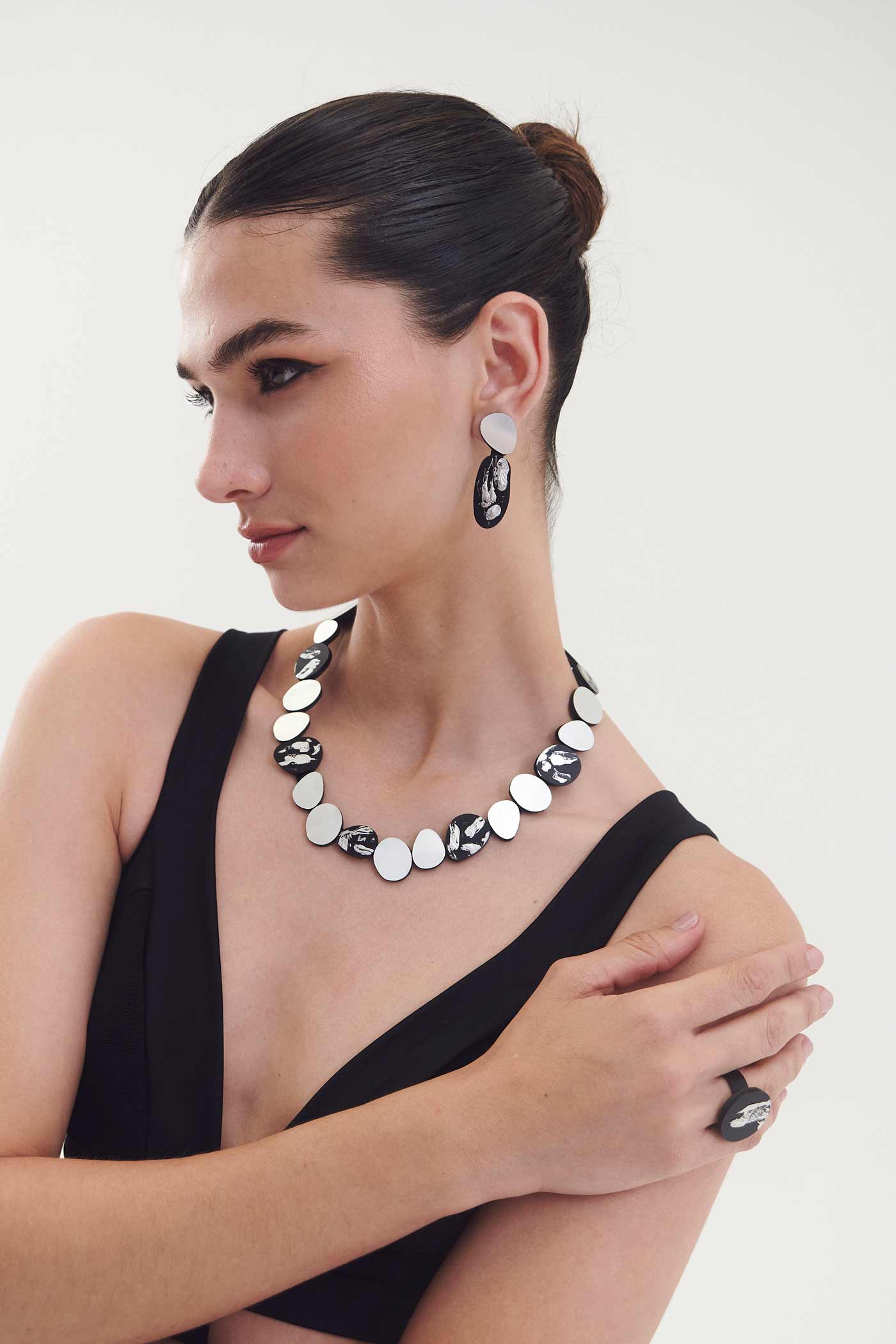 Collar Organic Reflections Redondo - Plata/Negro