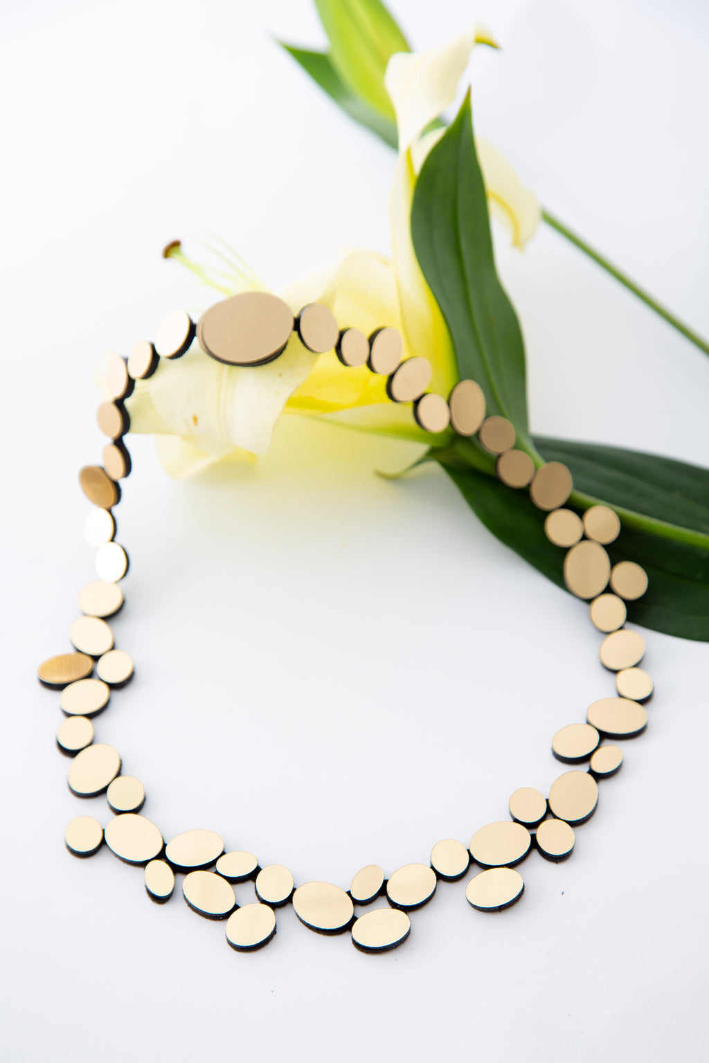 Collar Organic Reflections  Redondo - Oro