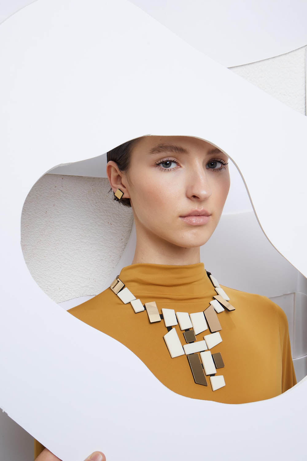 Collar Piet V - Oro/Marfil