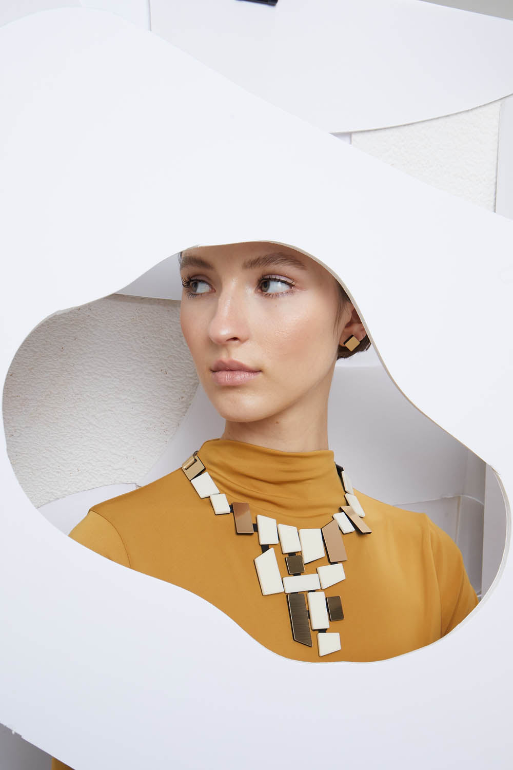 Collar Piet V - Oro/Marfil