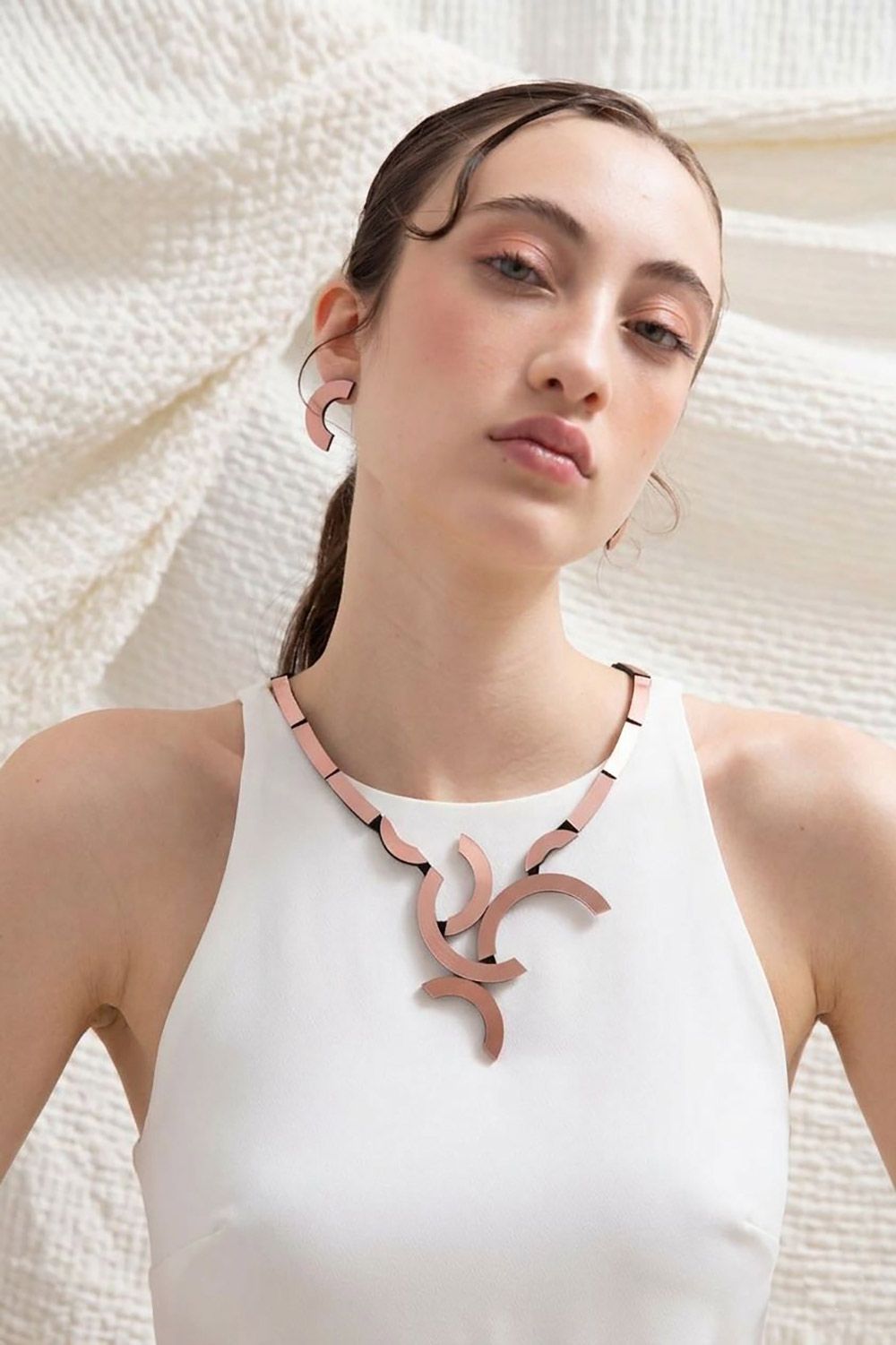 Collar Mies Orbit Mediano - Cobre