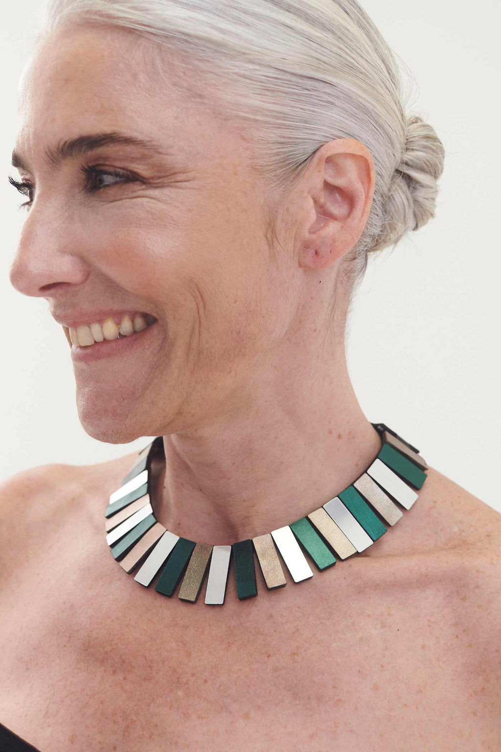 Collar Ray Egipcio - Plata/Peltre/Verde