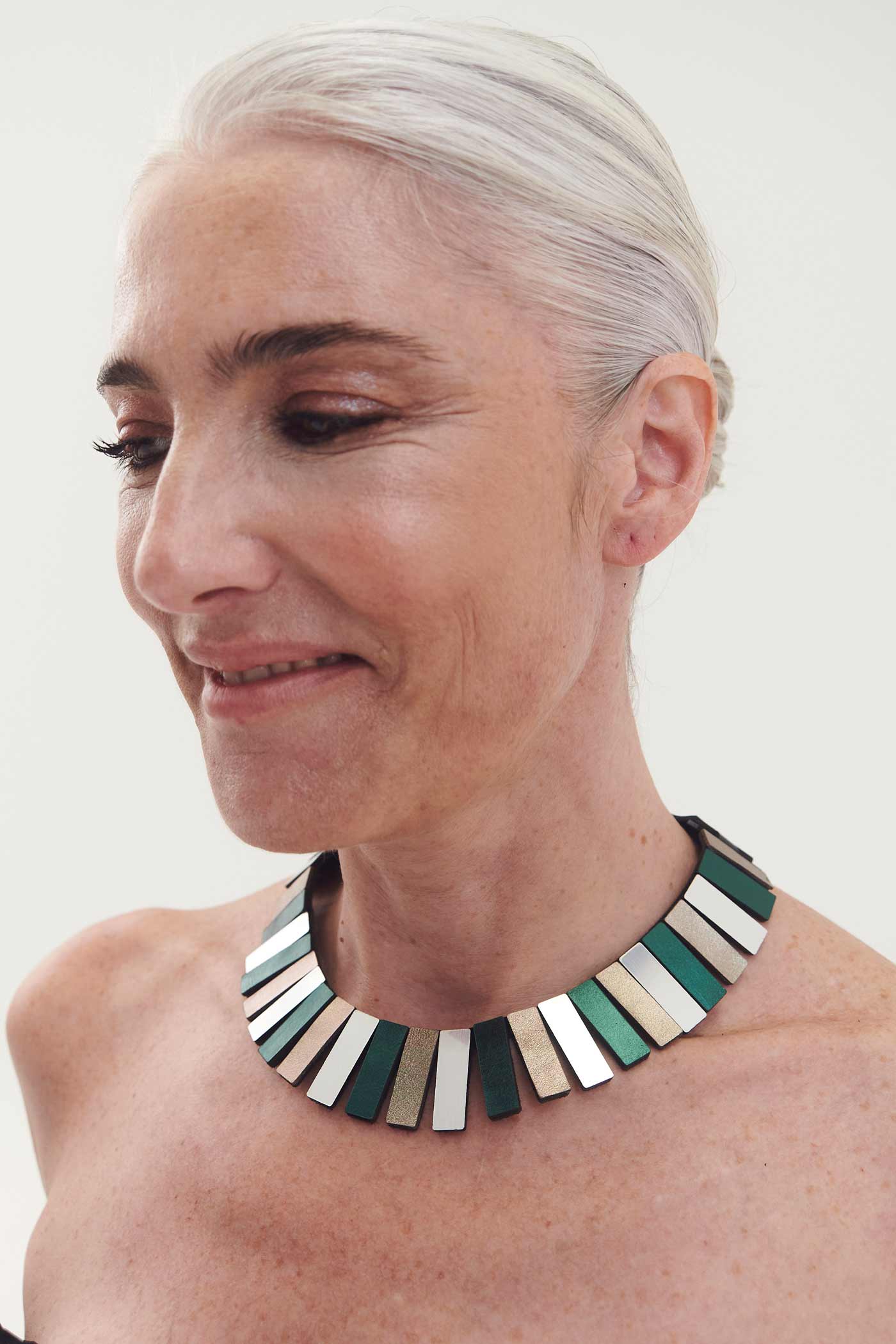 Collar Ray Egipcio - Plata/Peltre/Verde