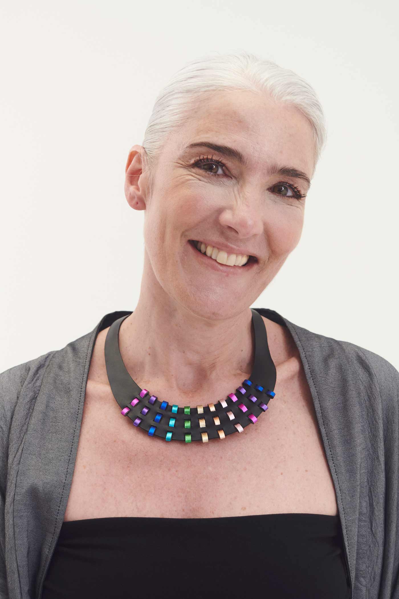 Collar Rainbow Threads 