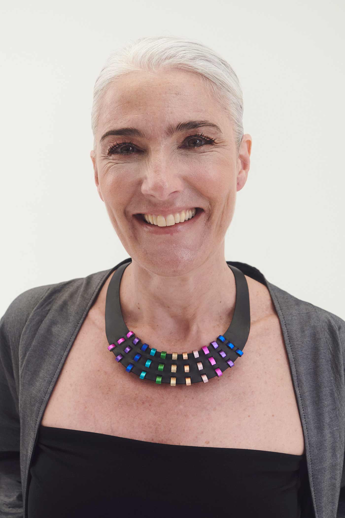Collar Rainbow Threads 
